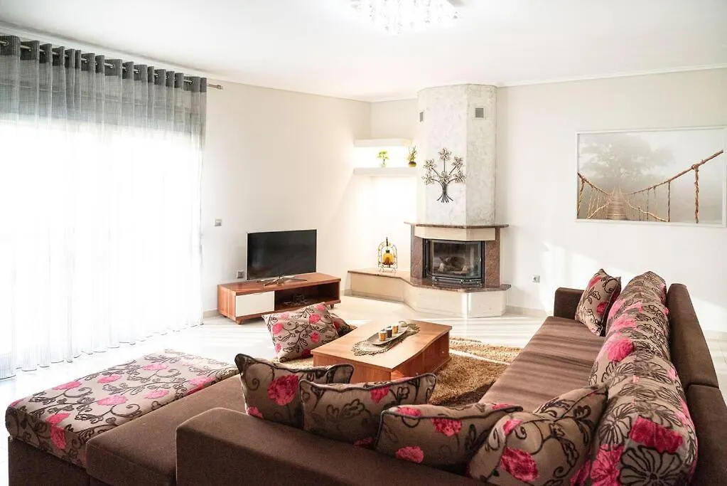 Erdilna Villa Tagarades