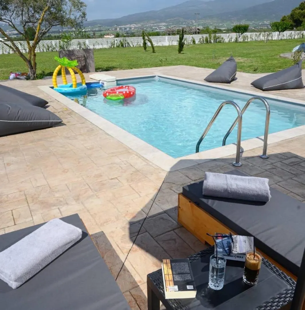 Erdilna Villa Tagarades