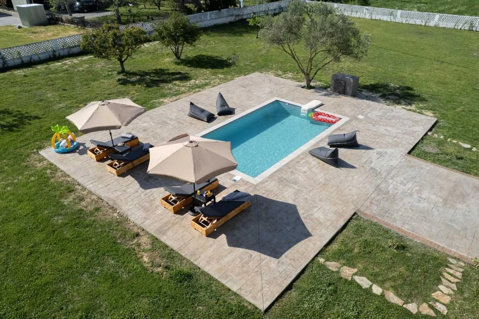 Erdilna Villa Tagarades